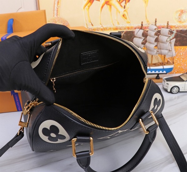 ルイヴィトンバッグ全体デザイン